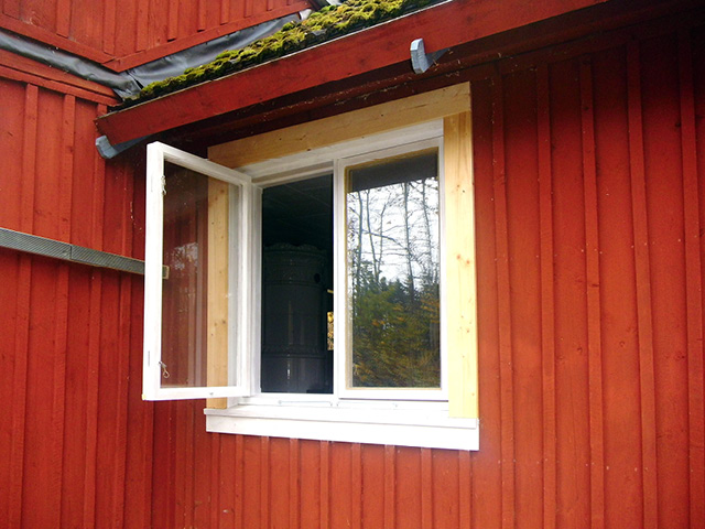 Schwedisches Kasten-Fenster aus Lärchenholz