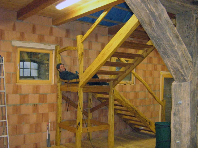 Robinien-Eichen-Treppe mit gewachsenem Holz, Schependorf 