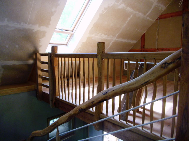 Robinien-Eichen-Treppe mit gewachsenem Holz, Schependorf 