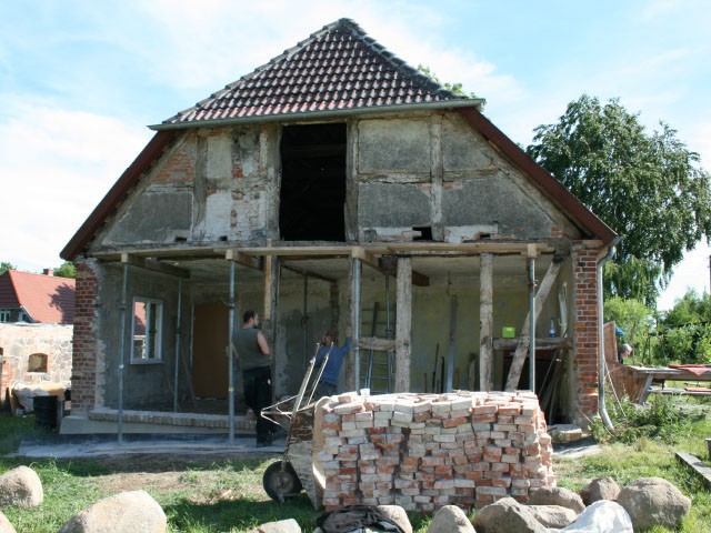 Restauration eines Fachwerk-Giebels, Schependorf in Eichen-Altholz 